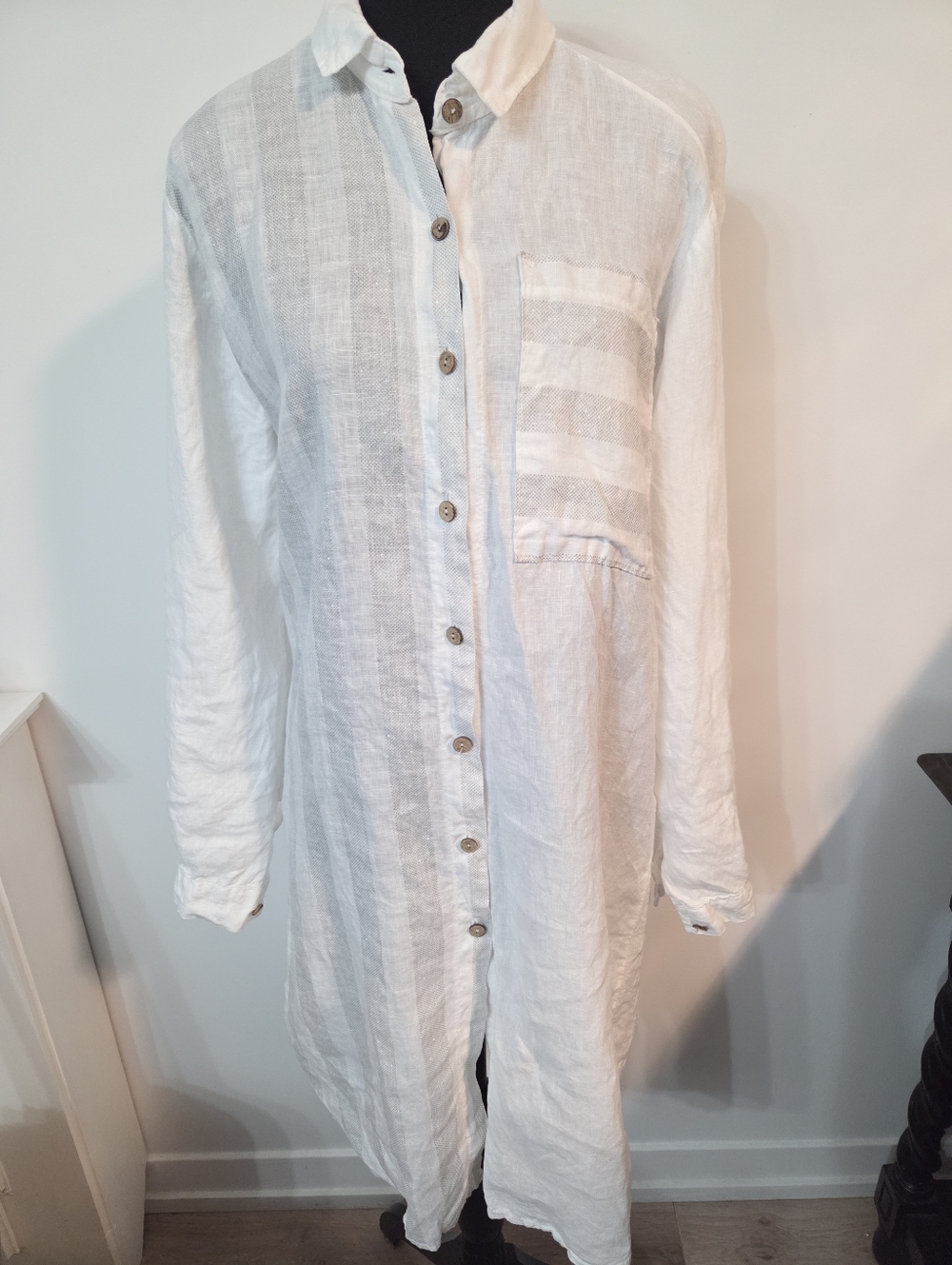 Bellambra linen shirtdress w/ metallic stripe Sz M